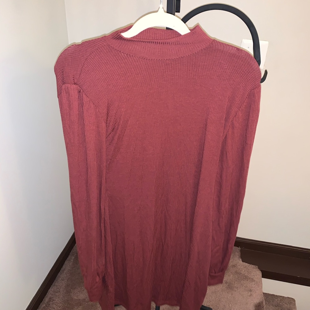 dresses - Picture 2 of 3
